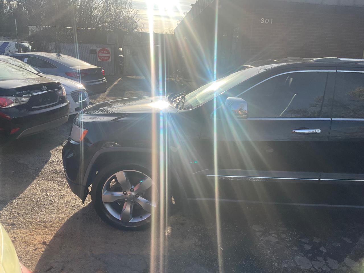 Jeep Grand Cherokee 4WD 4dr Overland 2011