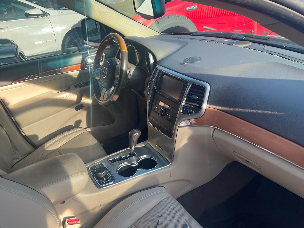 Jeep Grand Cherokee 4WD 4dr Overland 2011