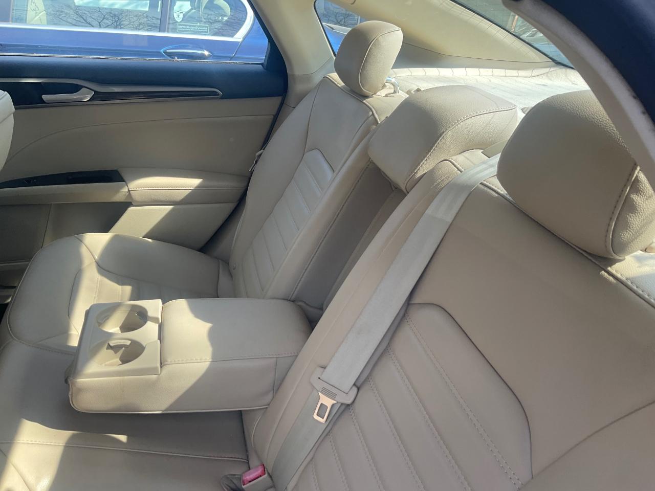 Ford Fusion 4dr Sdn SE Hybrid FWD 2013