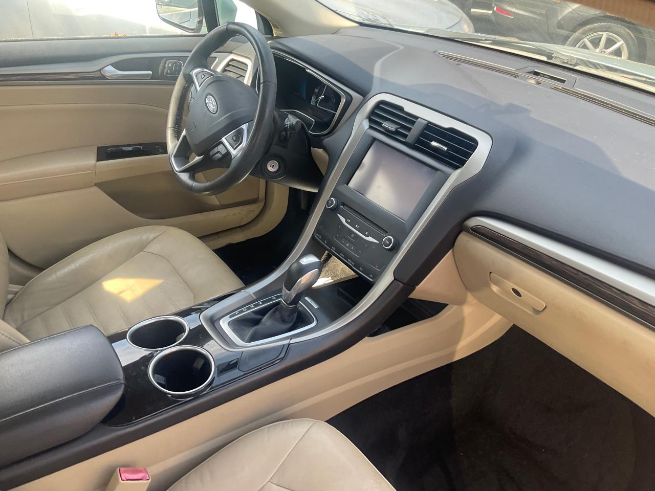 Ford Fusion 4dr Sdn SE Hybrid FWD 2013