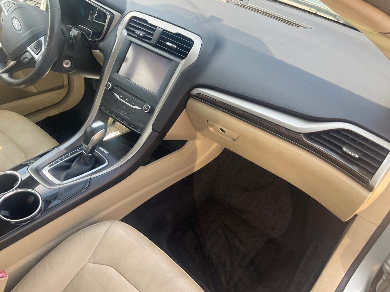 Ford Fusion 4dr Sdn SE Hybrid FWD 2013