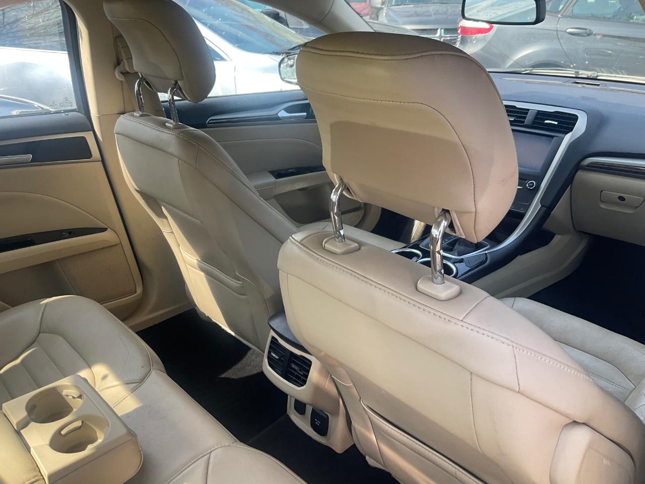 Ford Fusion 4dr Sdn SE Hybrid FWD 2013