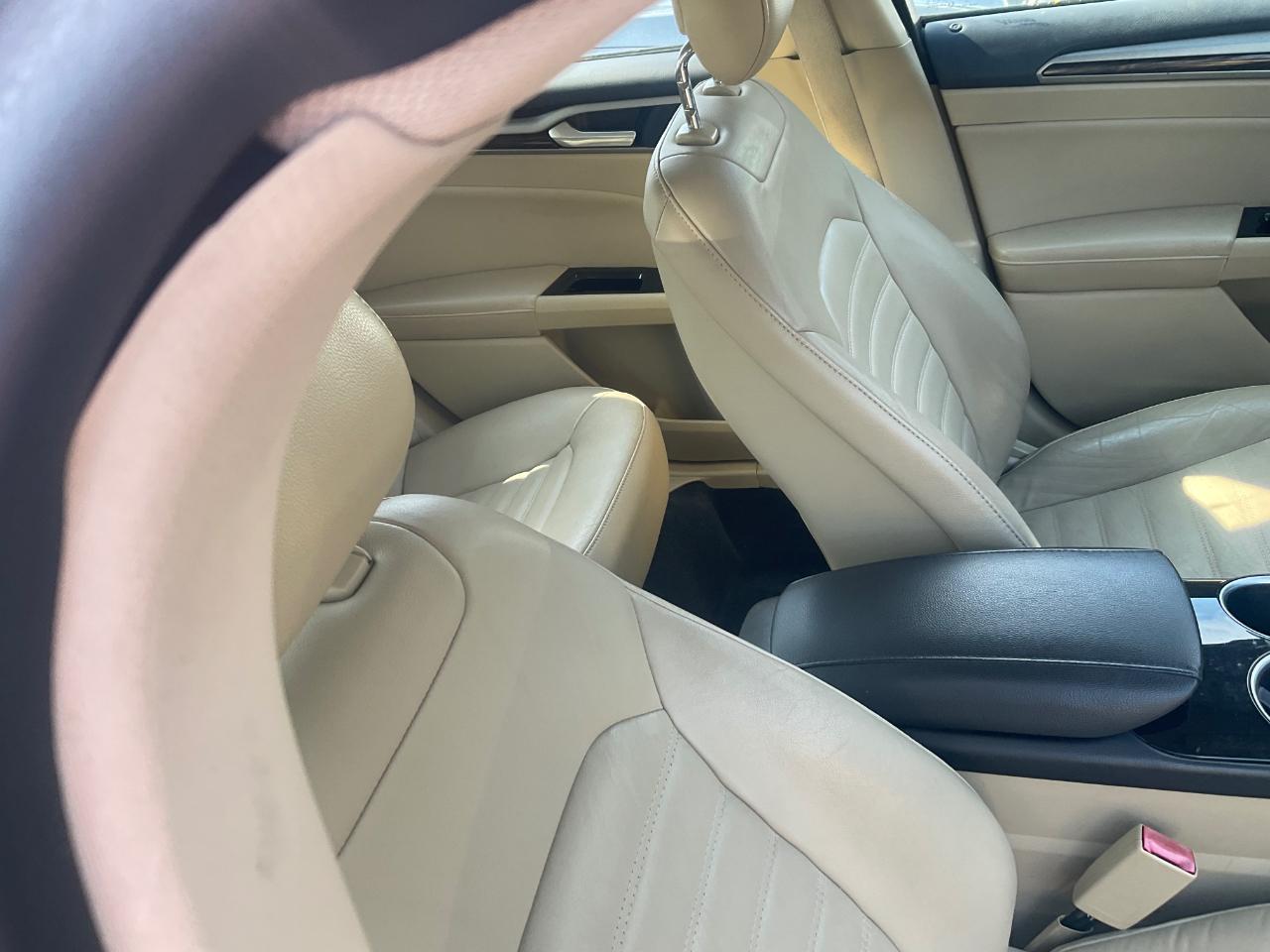 Ford Fusion 4dr Sdn SE Hybrid FWD 2013