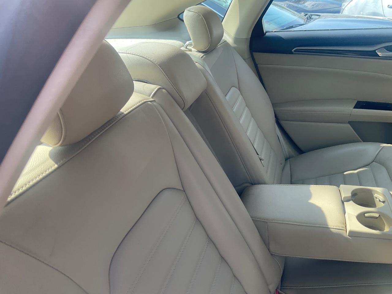 Ford Fusion 4dr Sdn SE Hybrid FWD 2013