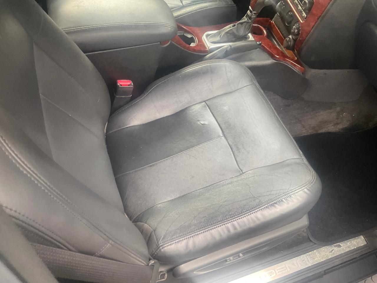 GMC Envoy 4dr 4WD Denali 2006