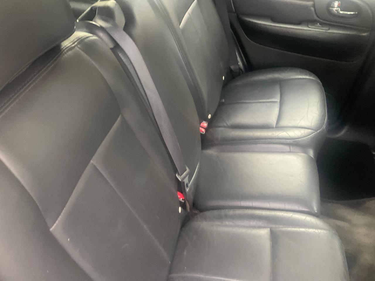 GMC Envoy 4dr 4WD Denali 2006