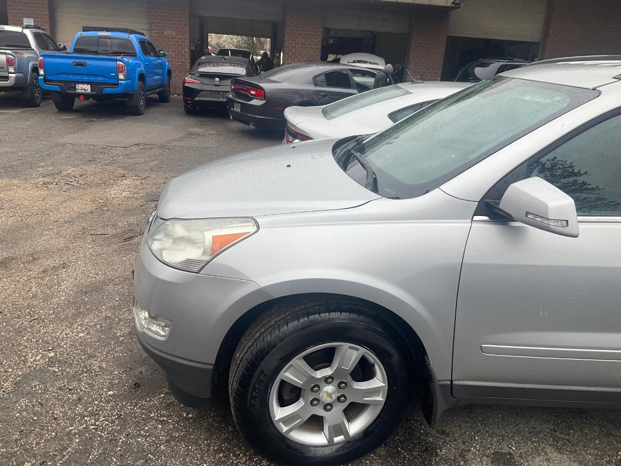 Chevrolet Traverse FWD 4dr LT w/1LT 2010