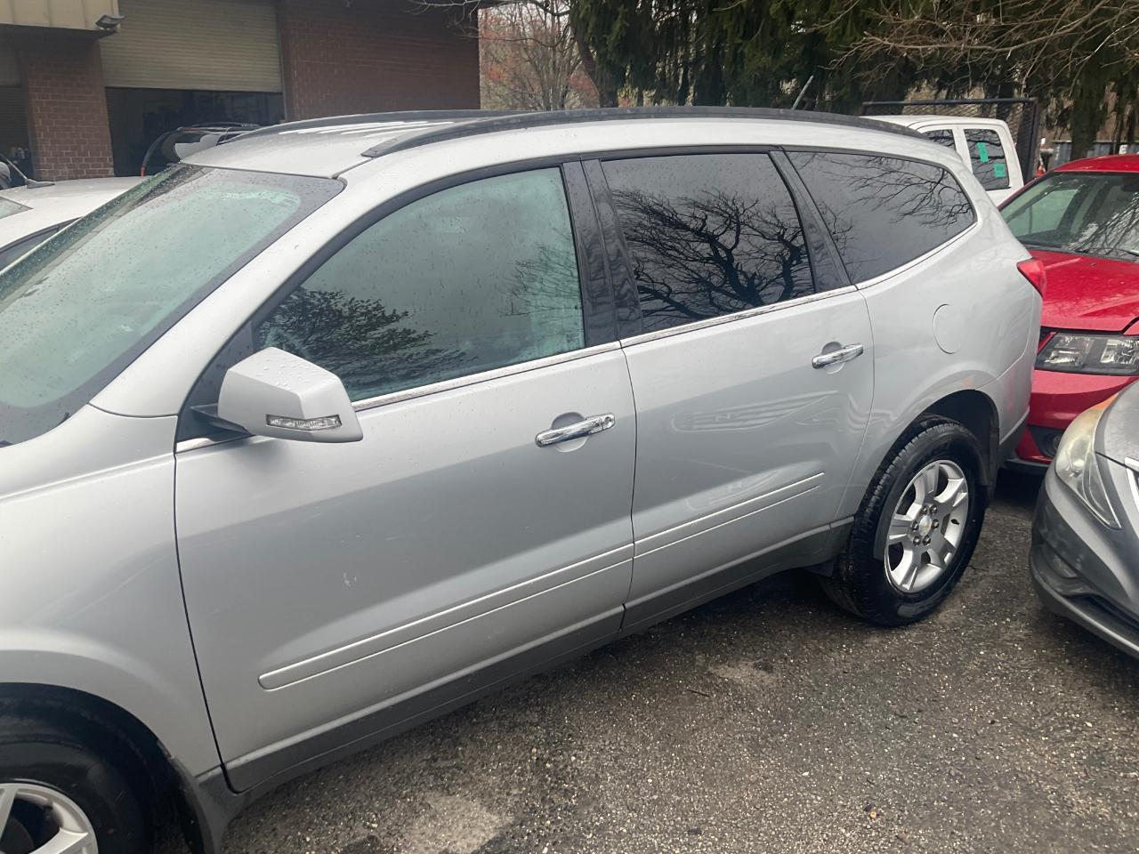 Chevrolet Traverse FWD 4dr LT w/1LT 2010
