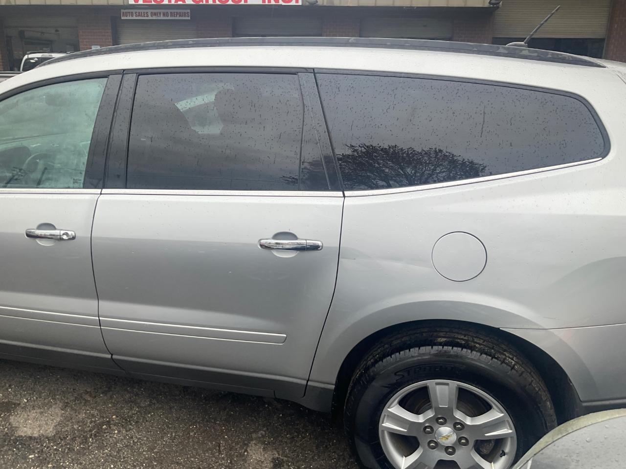 Chevrolet Traverse FWD 4dr LT w/1LT 2010