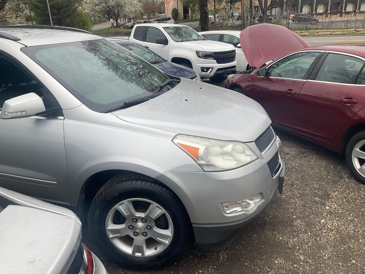 Chevrolet Traverse FWD 4dr LT w/1LT 2010