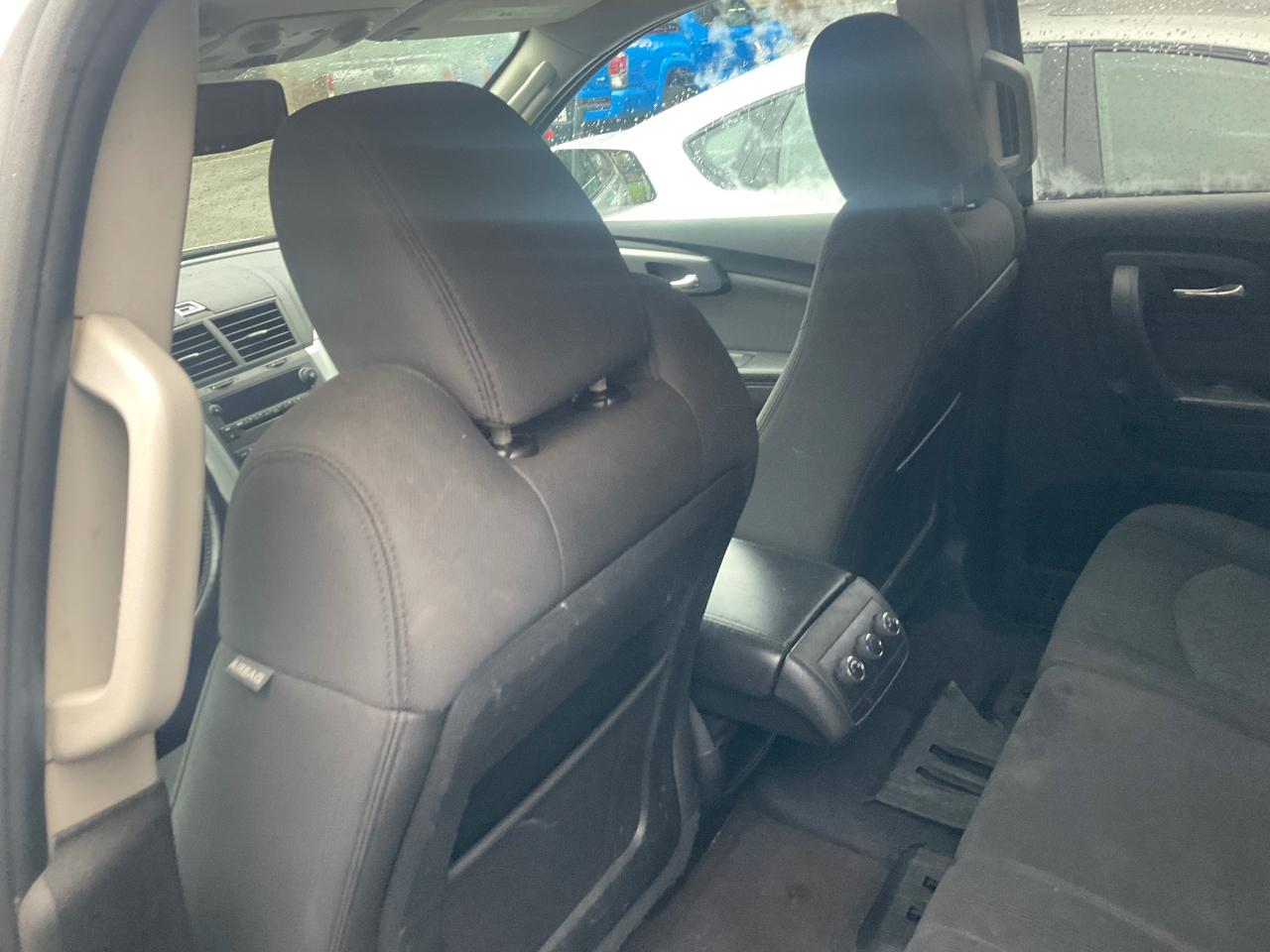 Chevrolet Traverse FWD 4dr LT w/1LT 2010