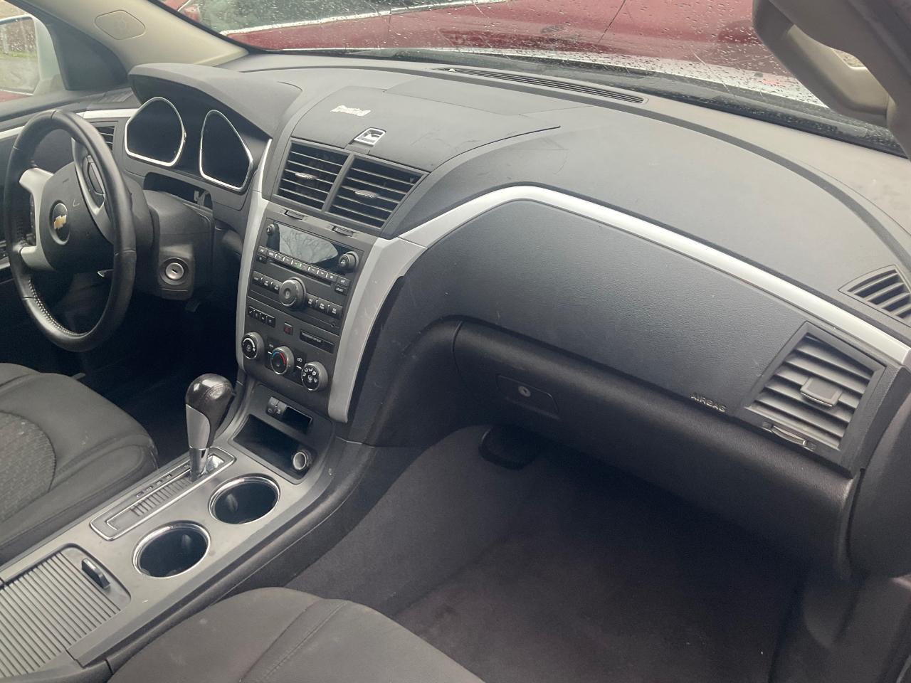 Chevrolet Traverse FWD 4dr LT w/1LT 2010