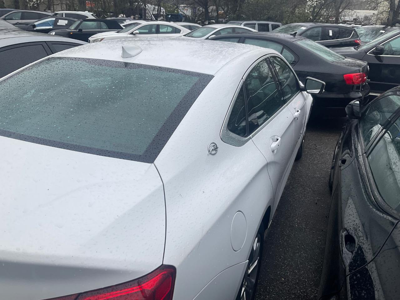 Chevrolet Impala 4dr Sdn LT w/1LT 2018