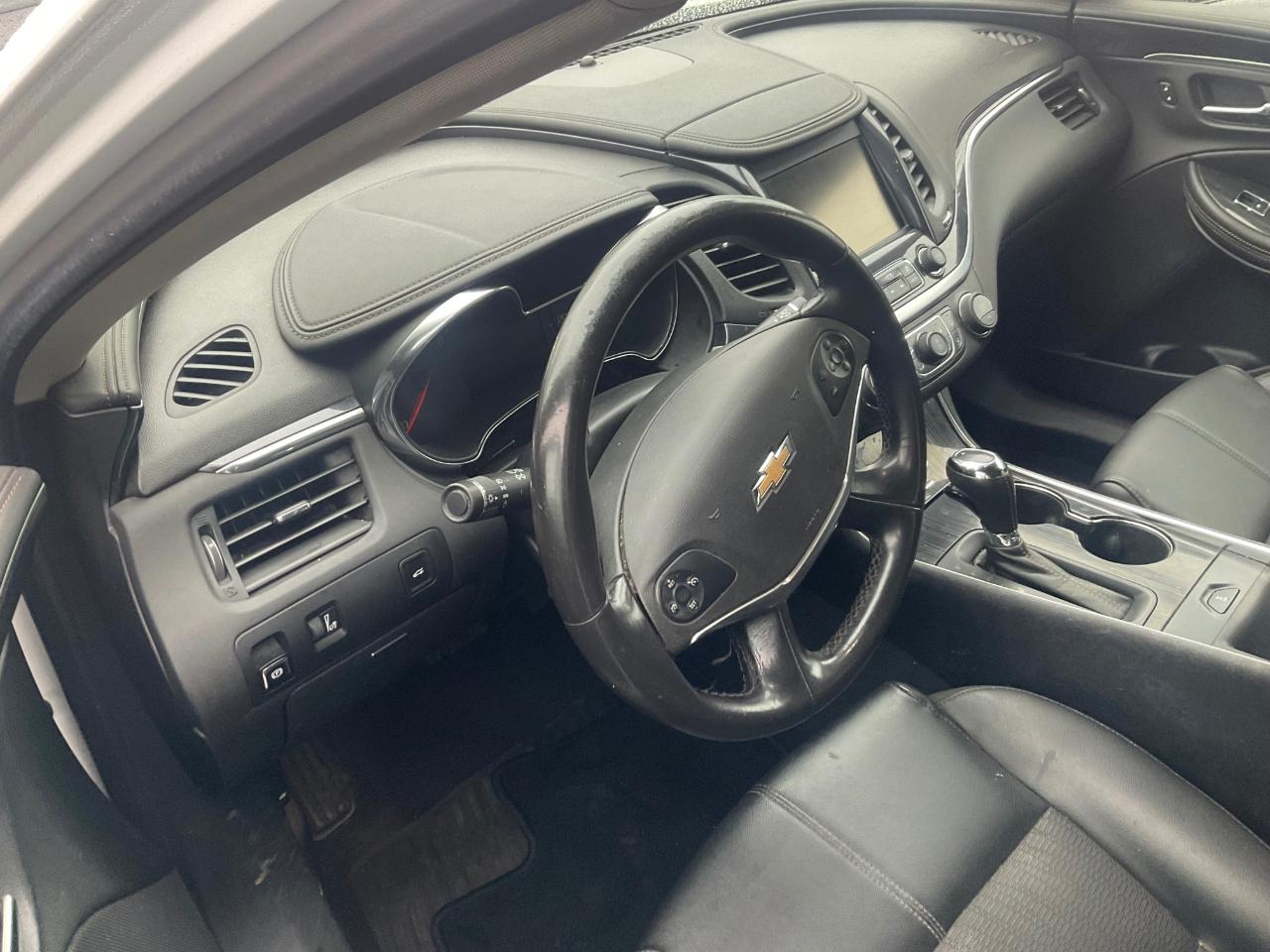 Chevrolet Impala 4dr Sdn LT w/1LT 2018