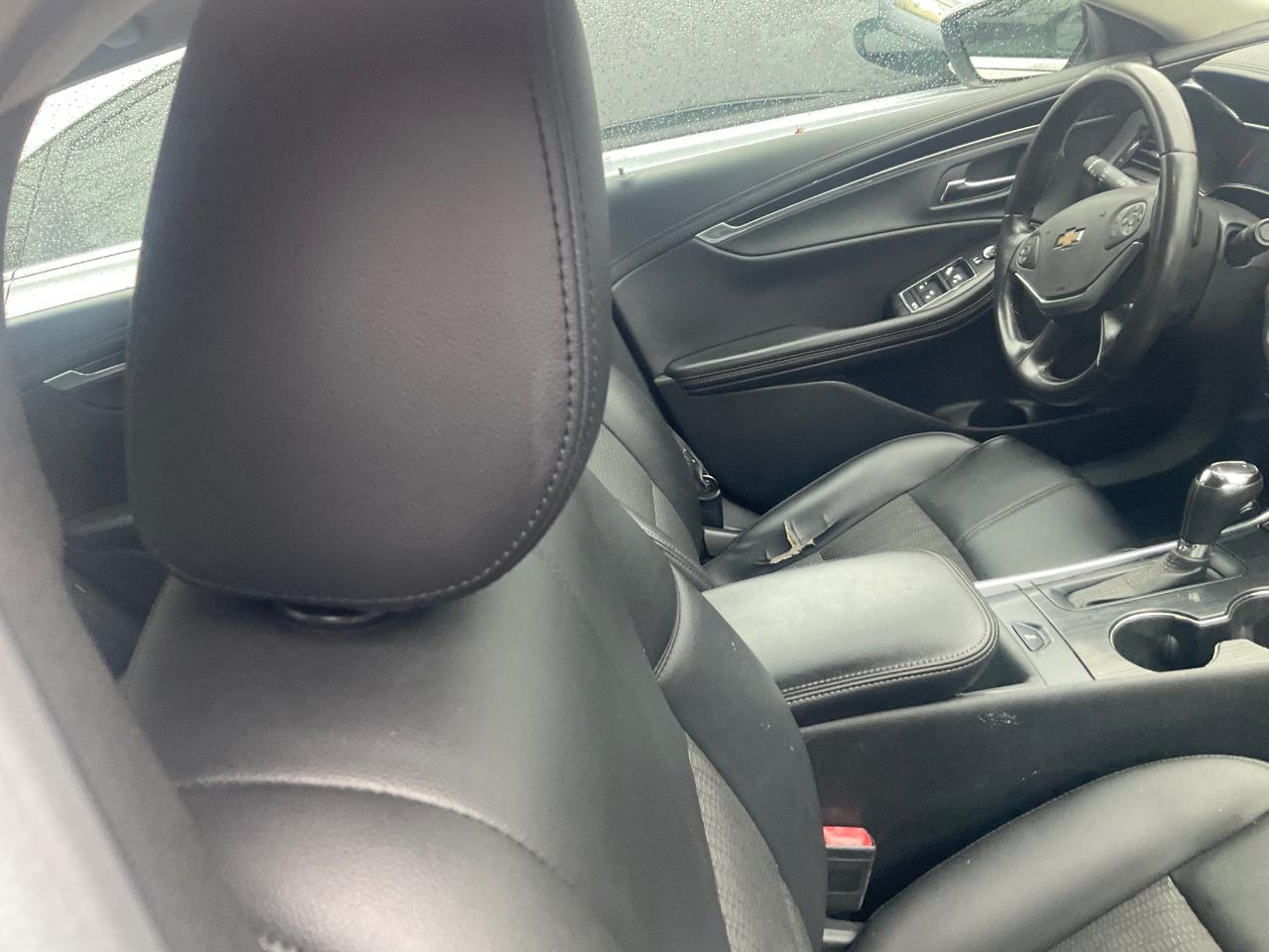Chevrolet Impala 4dr Sdn LT w/1LT 2018