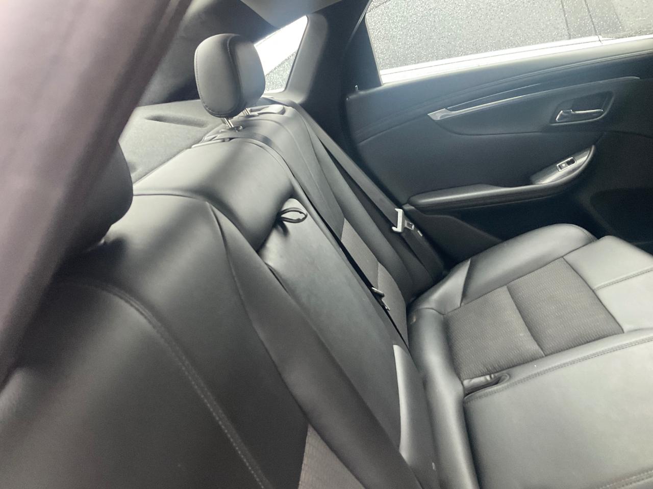 Chevrolet Impala 4dr Sdn LT w/1LT 2018