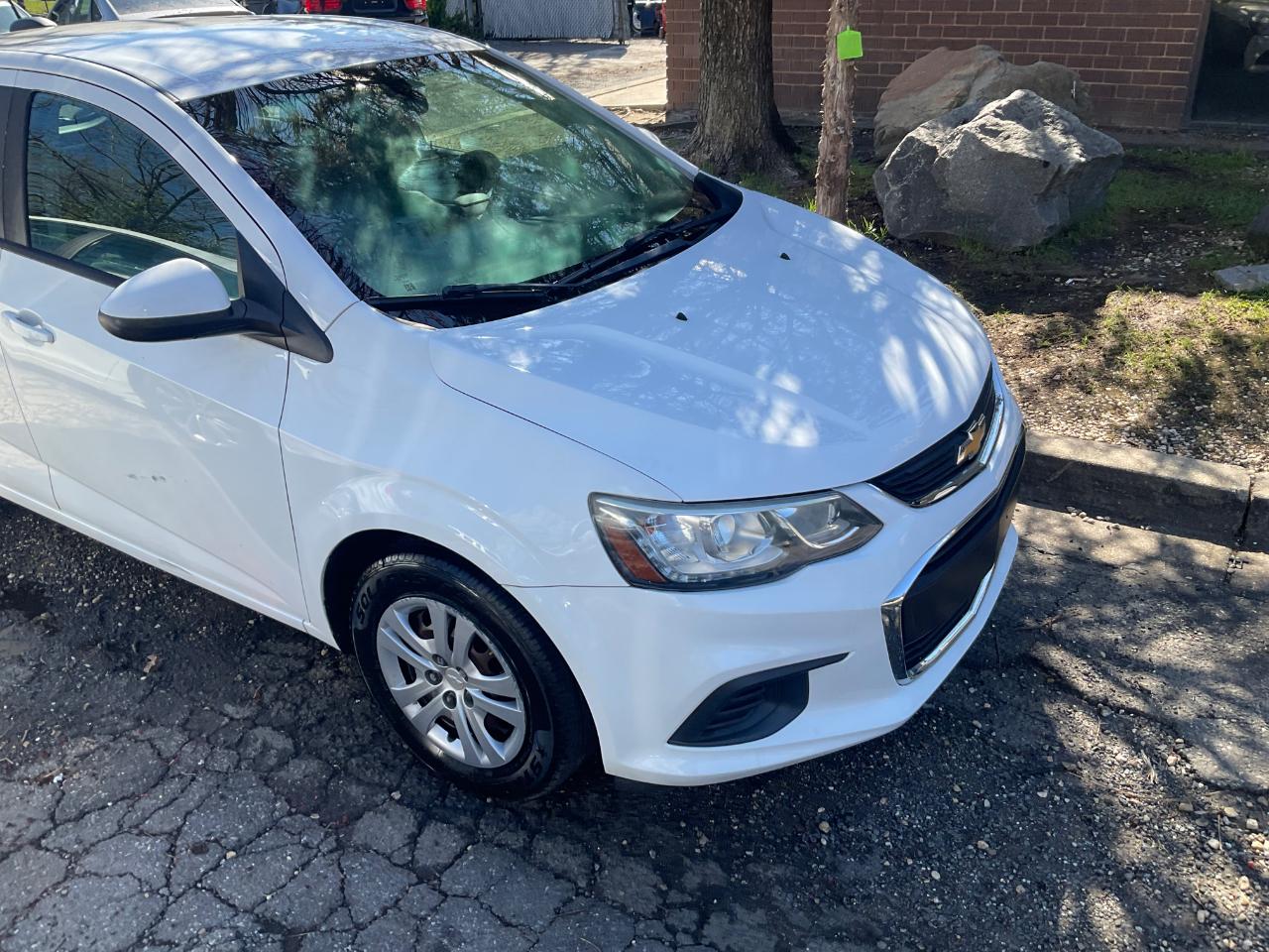 Chevrolet Sonic 5dr HB Auto LT w/1FL 2017