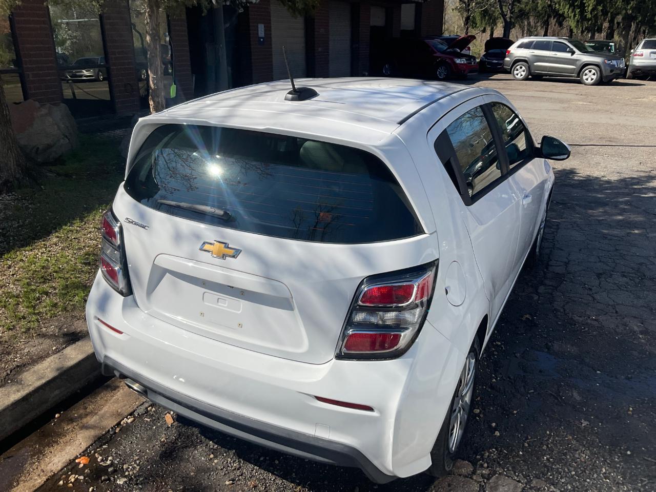 Chevrolet Sonic 5dr HB Auto LT w/1FL 2017