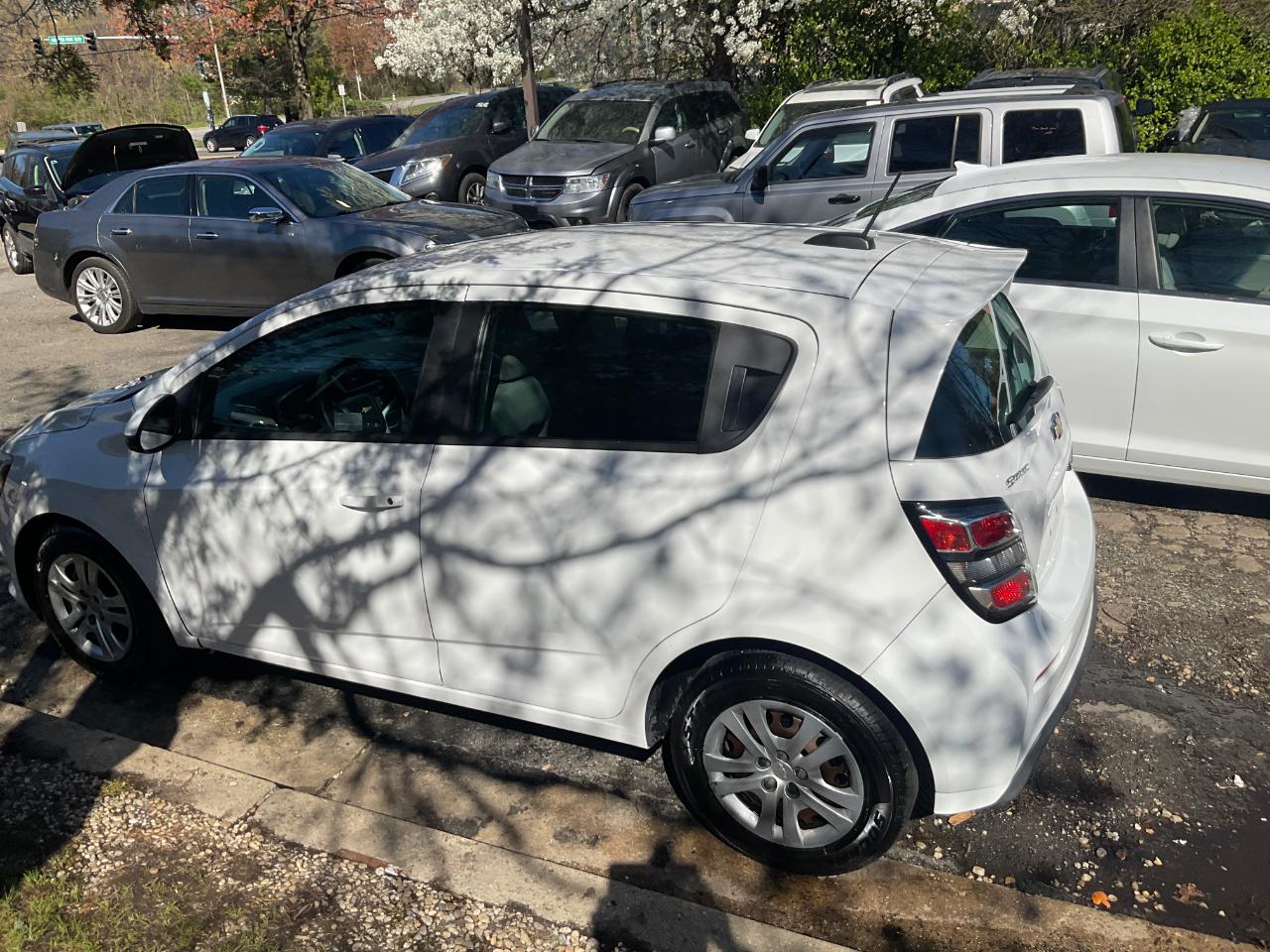 Chevrolet Sonic 5dr HB Auto LT w/1FL 2017