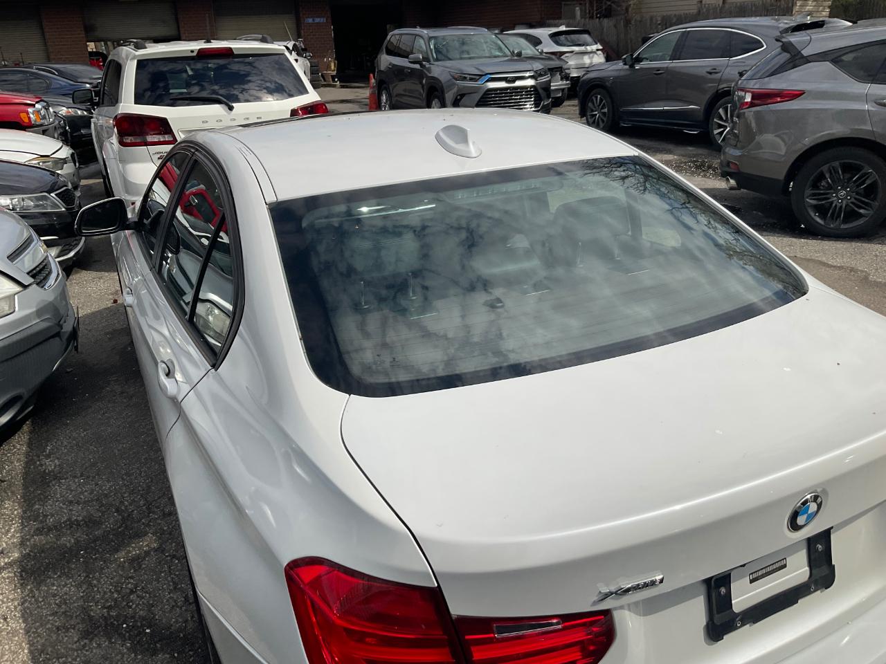 BMW 3 Series 4dr Sdn 328i xDrive AWD SULEV South Africa 2015