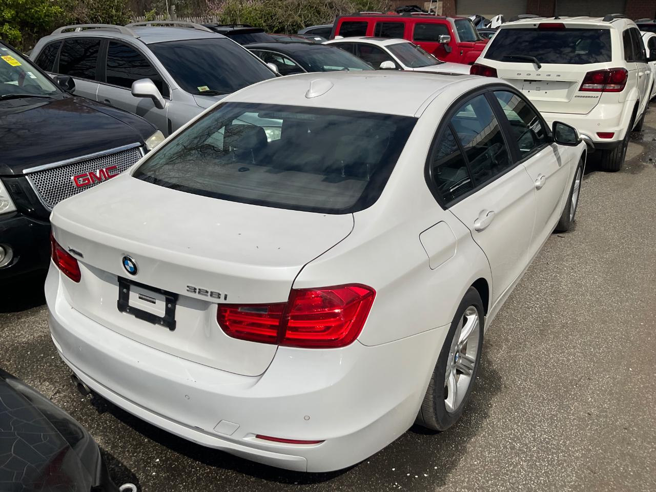 BMW 3 Series 4dr Sdn 328i xDrive AWD SULEV South Africa 2015