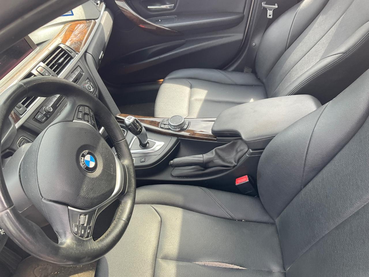 BMW 3 Series 4dr Sdn 328i xDrive AWD SULEV South Africa 2015