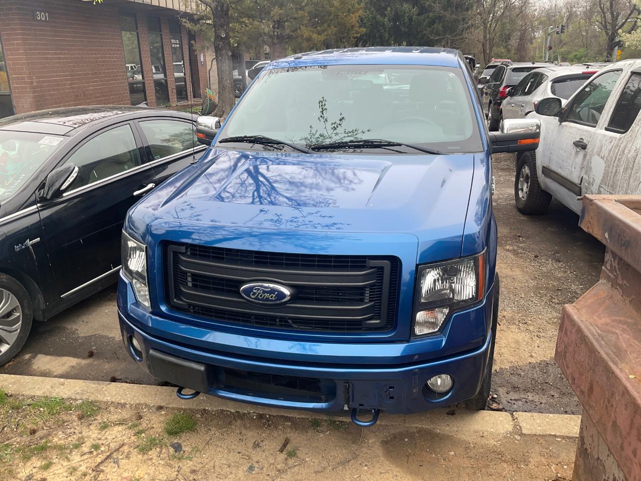 Ford F-150 4WD SuperCab 145" Lariat 2013