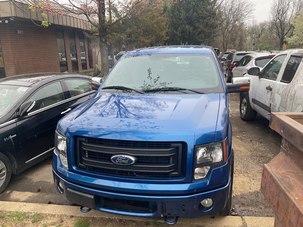Ford F-150 4WD SuperCab 145" Lariat 2013