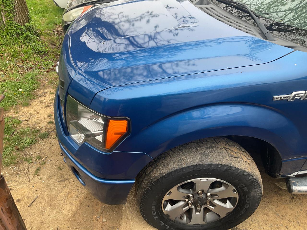 Ford F-150 4WD SuperCab 145" Lariat 2013