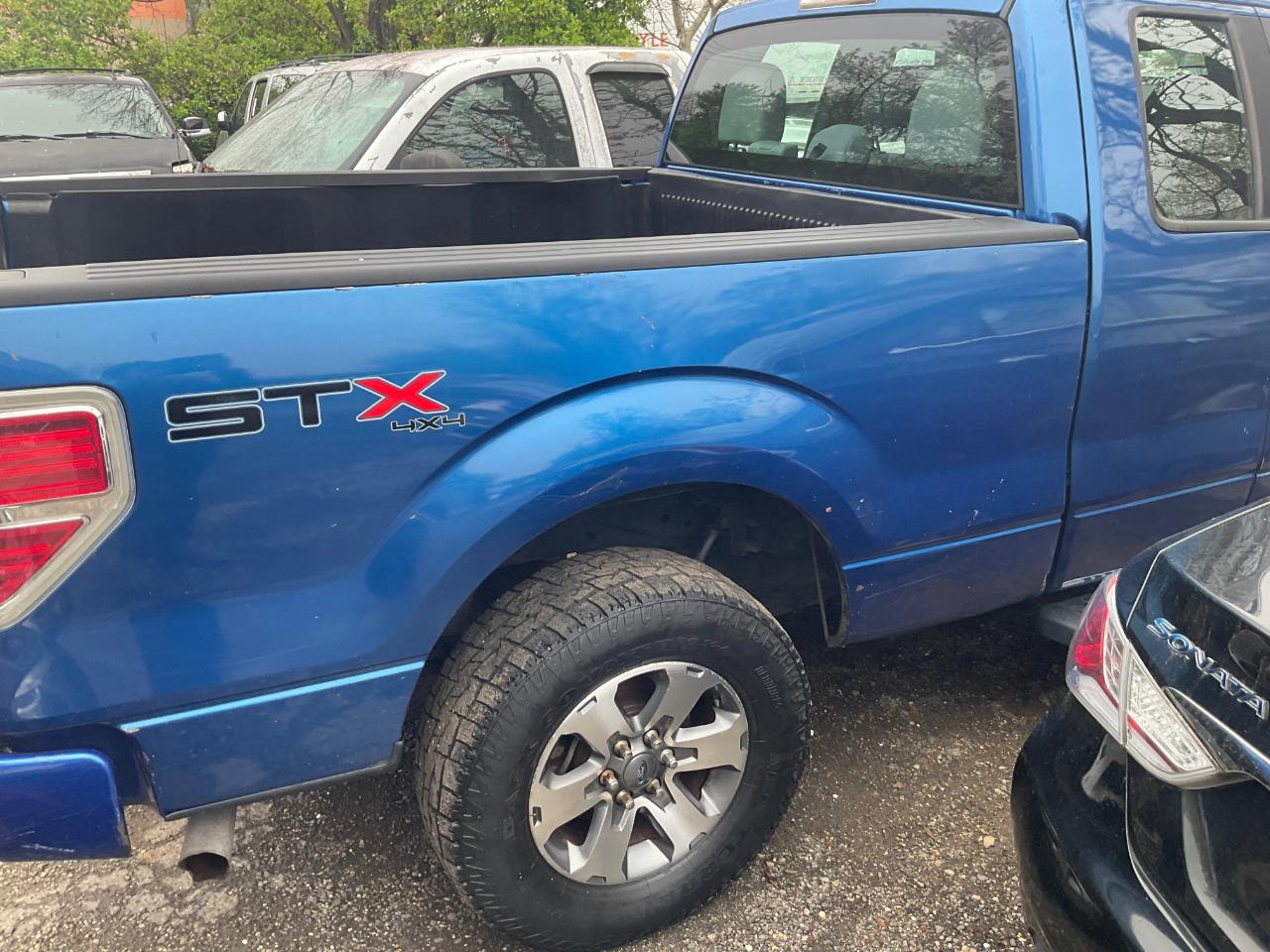 Ford F-150 4WD SuperCab 145" Lariat 2013