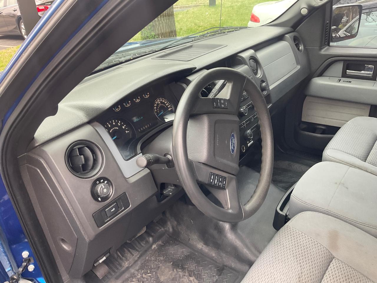 Ford F-150 4WD SuperCab 145" Lariat 2013