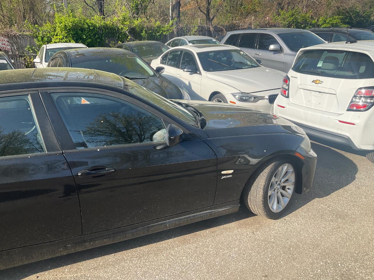 BMW 3 Series 4dr Sdn 328i xDrive AWD 2011