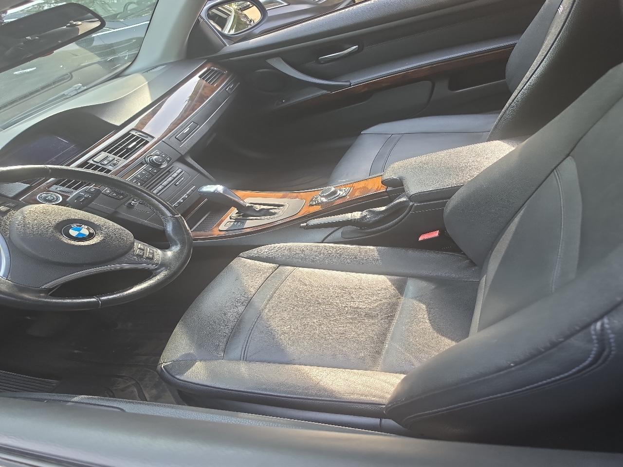 BMW 3 Series 4dr Sdn 328i xDrive AWD 2011