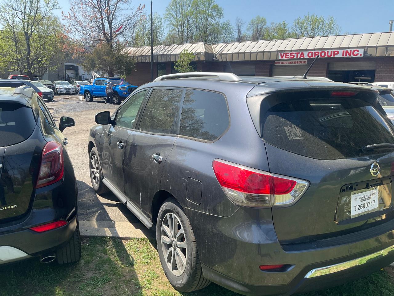 Nissan Pathfinder 2WD 4dr Platinum 2014