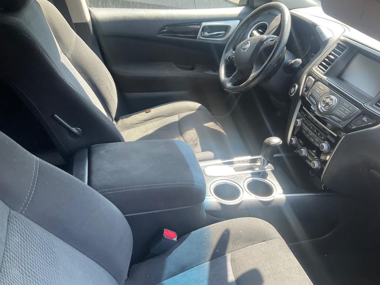 Nissan Pathfinder 2WD 4dr Platinum 2014