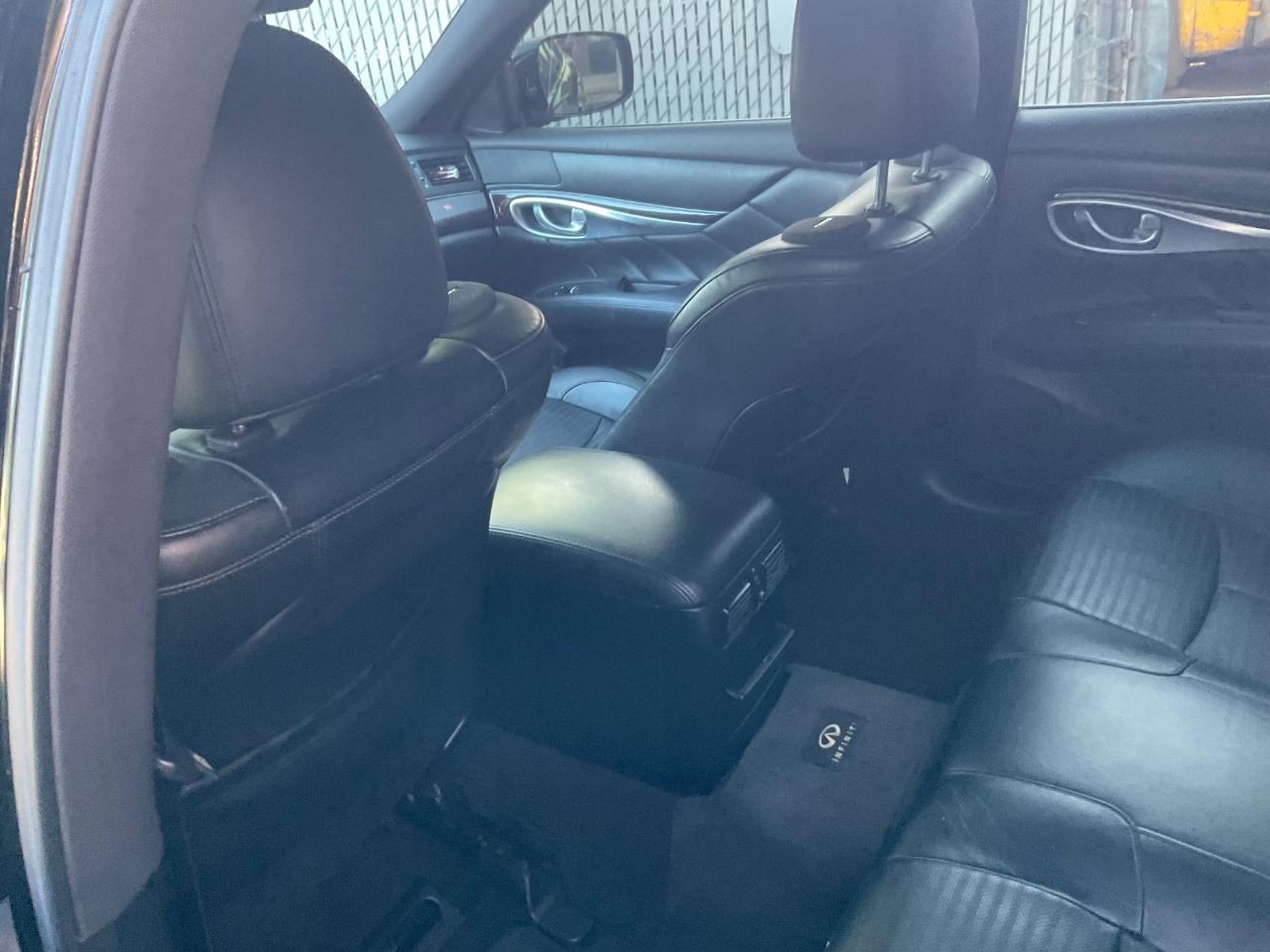 Infiniti M37 4dr Sdn RWD 2013