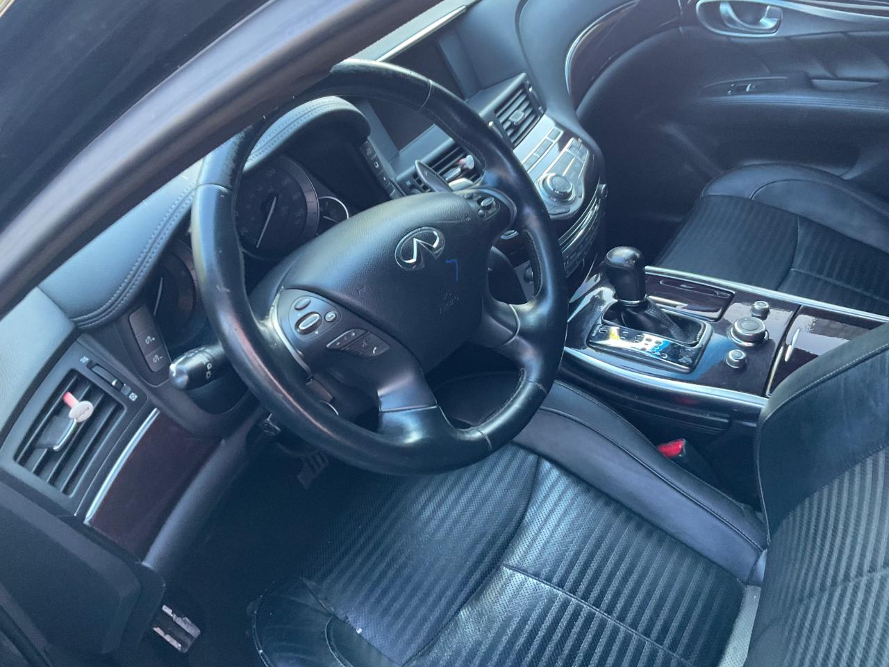 Infiniti M37 4dr Sdn RWD 2013