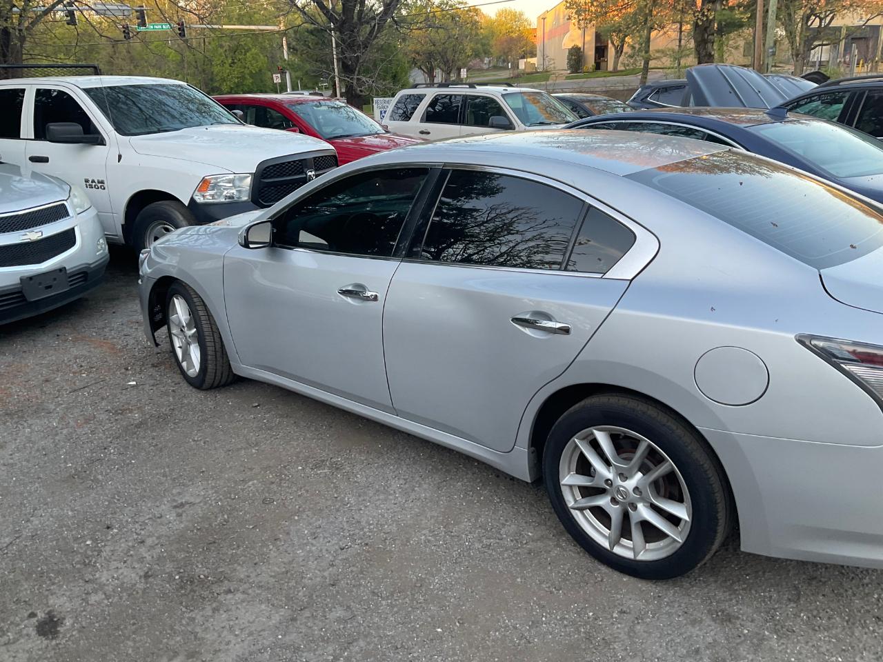 Nissan Maxima 4dr Sdn 3.5 S 2014