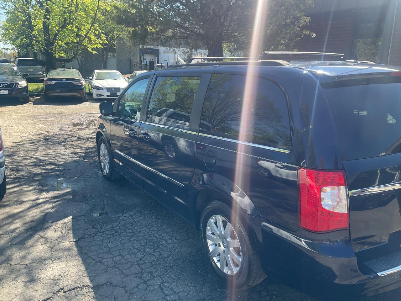 Chrysler Town & Country 4dr Wgn Touring 2014