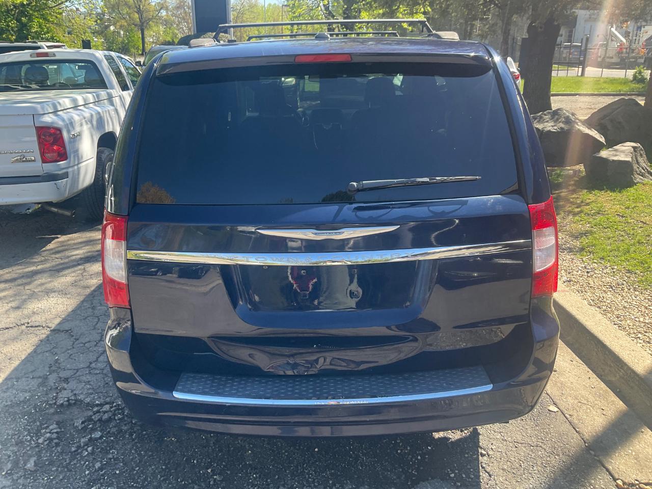 Chrysler Town & Country 4dr Wgn Touring 2014