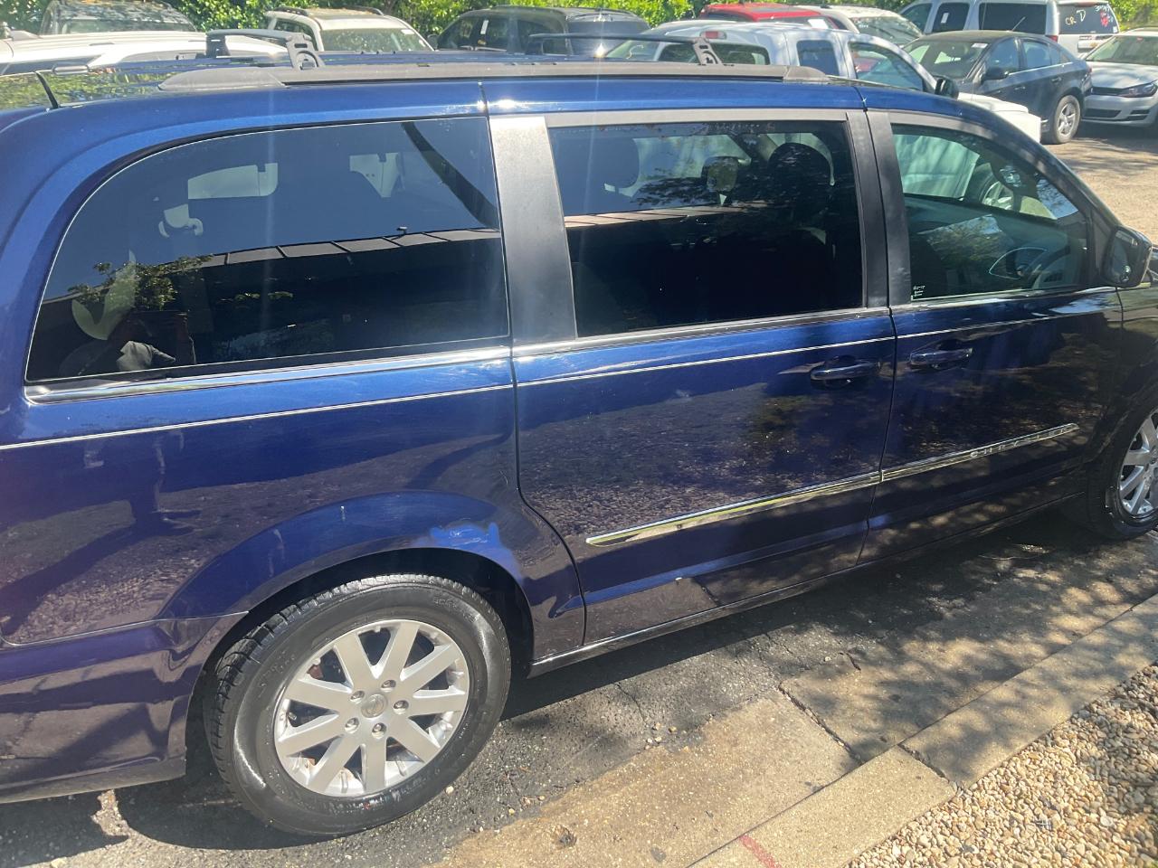 Chrysler Town & Country 4dr Wgn Touring 2014