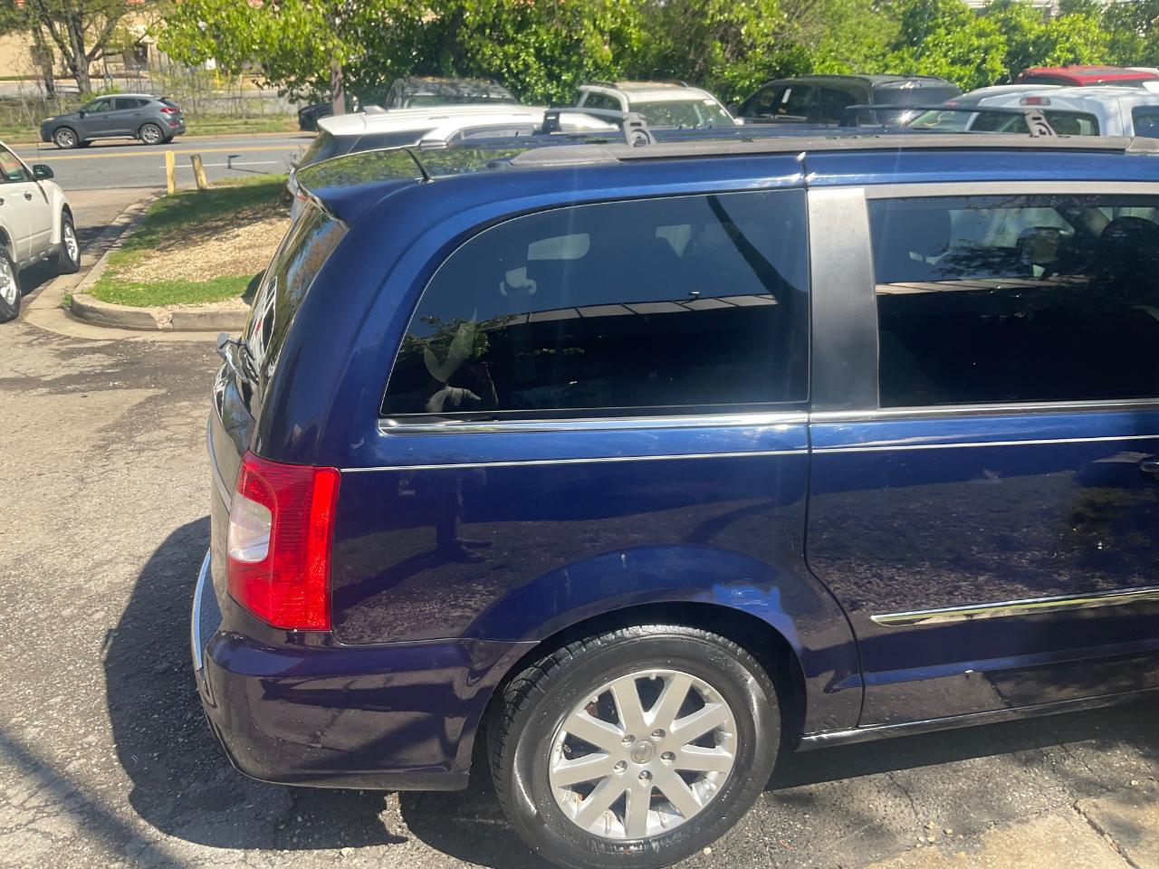 Chrysler Town & Country 4dr Wgn Touring 2014