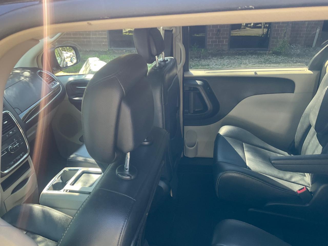 Chrysler Town & Country 4dr Wgn Touring 2014