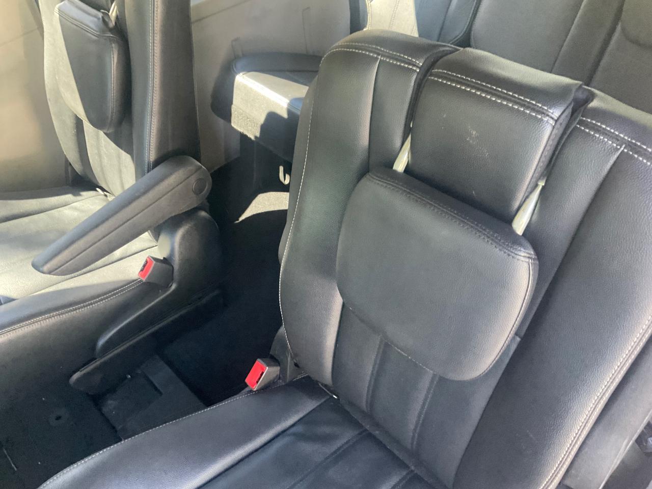 Chrysler Town & Country 4dr Wgn Touring 2014