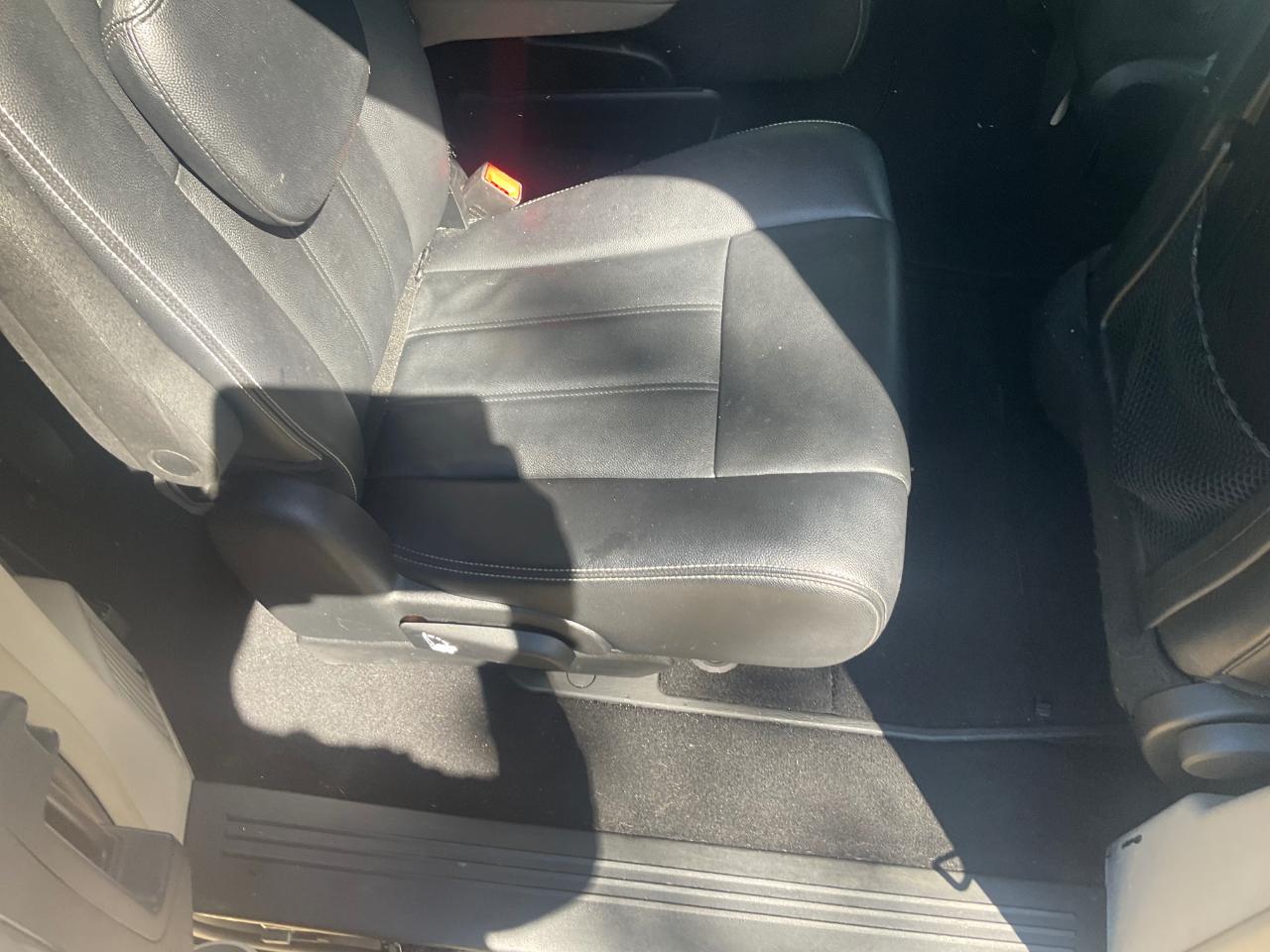 Chrysler Town & Country 4dr Wgn Touring 2014