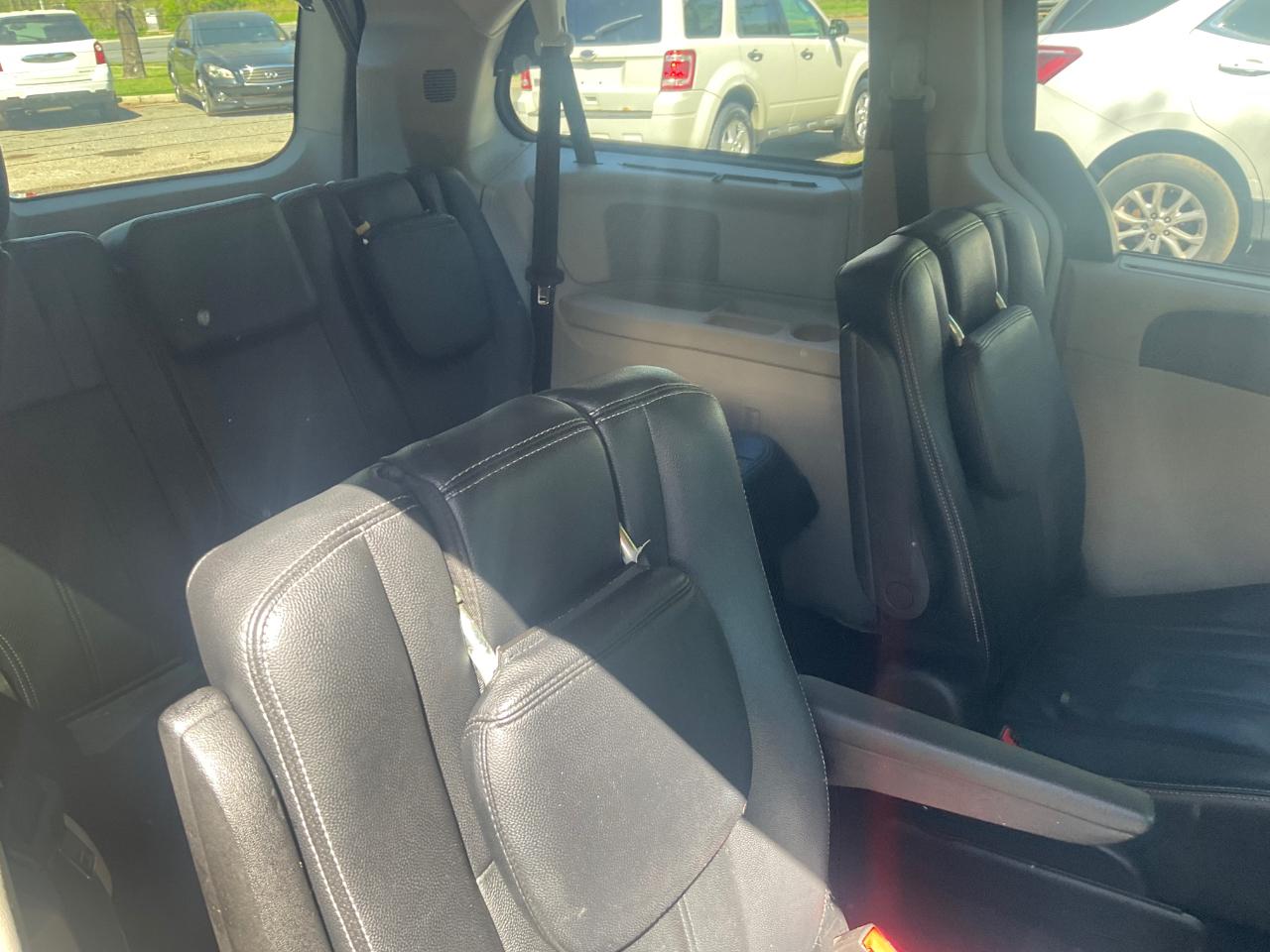 Chrysler Town & Country 4dr Wgn Touring 2014