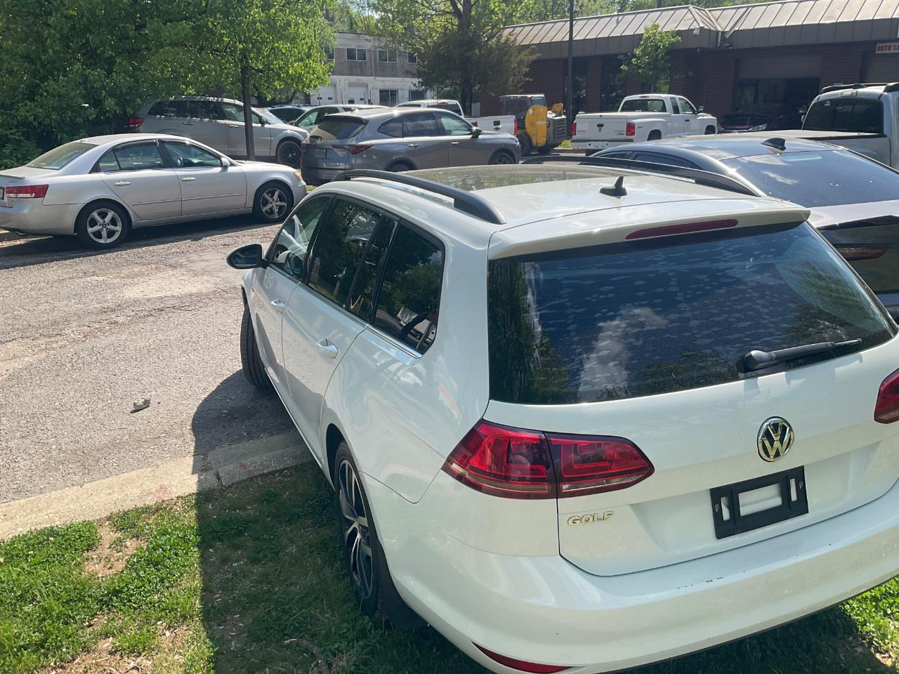 Volkswagen Golf SportWagen 4dr Auto TSI S 2016