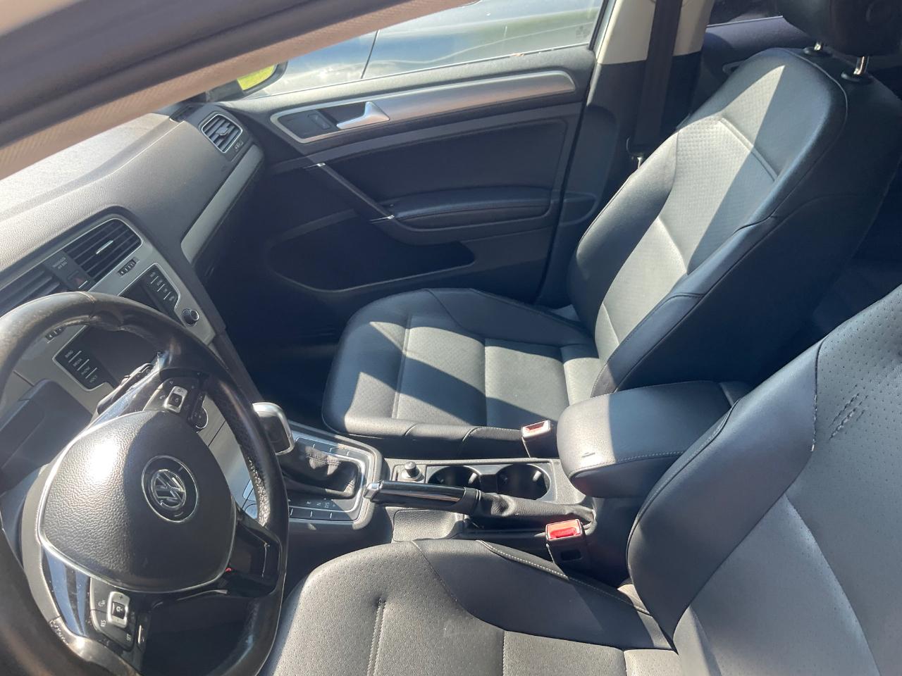 Volkswagen Golf SportWagen 4dr Auto TSI S 2016