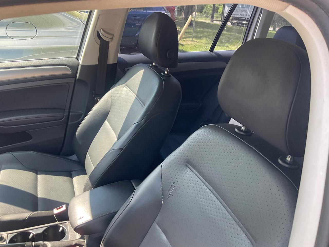 Volkswagen Golf SportWagen 4dr Auto TSI S 2016