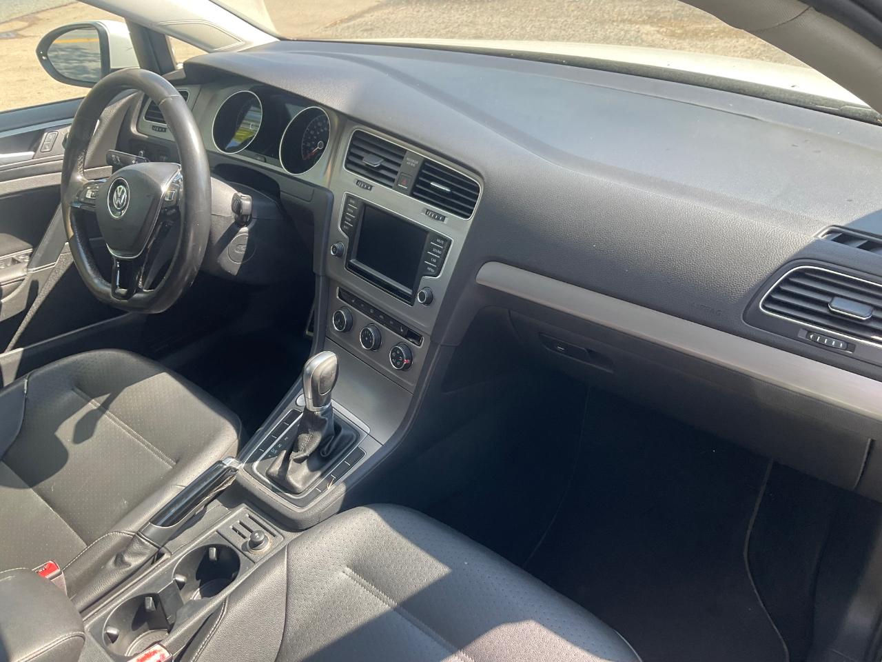 Volkswagen Golf SportWagen 4dr Auto TSI S 2016